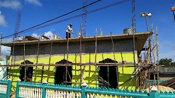 Bantu Renovasi Mushola