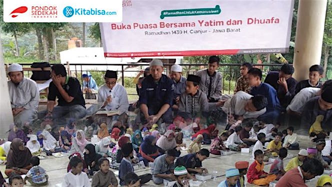Paket Berbuka Puasa untuk 600 Santri Yatim Dhuafa