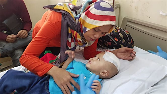 Daffa, Anak Tukang Tambal Ban Berjuang Sembuh