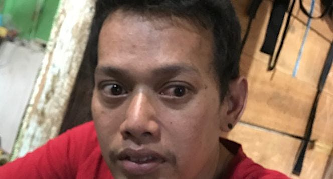Bantu Seto mendapatkan penglihatannya kembali