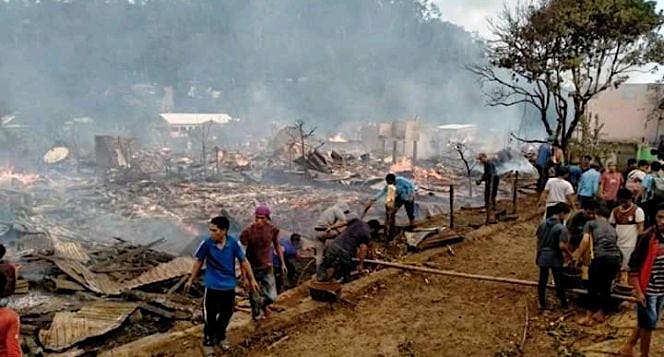Bantu 100 Rumah Warga Desa Batu Rotok Terbakar