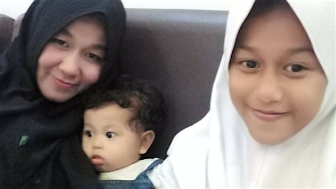 Bantu Sarah Membayar Hutang Untuk Korban Penipuan