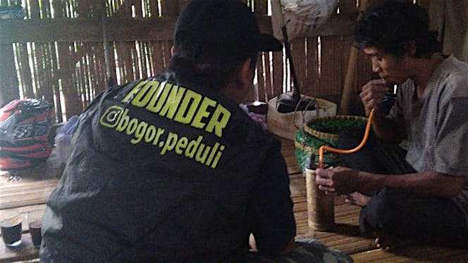 DUKUNG DAN BANTU HIJRAHNYA BAPAK PENCARI KODOK