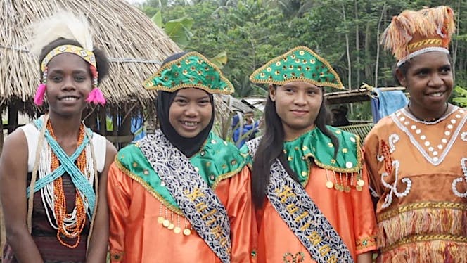 Bantu Marice dan Puluhan Anak Lainnya Sekolah