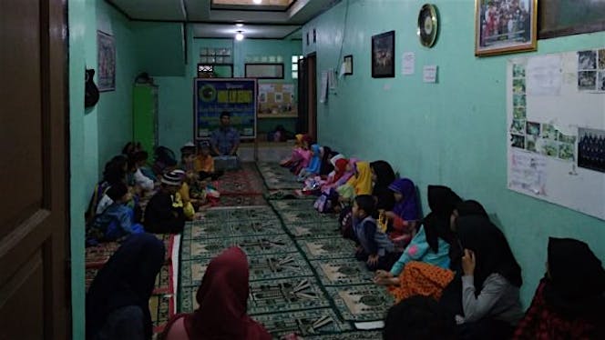 Demi senyum mereka|Panti Asuhan Nurul Ilmi Derwati