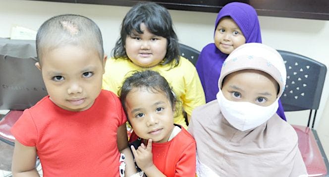Kembalikan Senyum Sehat Mereka