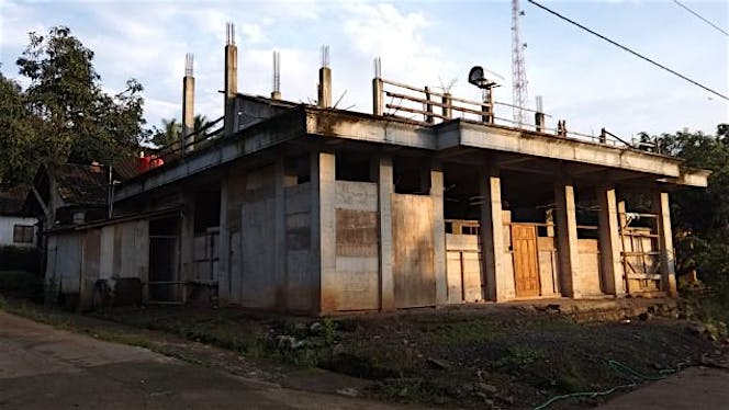 Bantu kami untuk punya masjid lagi