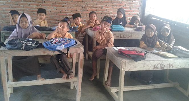 Bantu Bangun Madrasah Impian di Pelosok Lombok