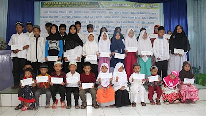 Santunan Iedul Fitri untuk Yatim dan Dhu'afa Desa