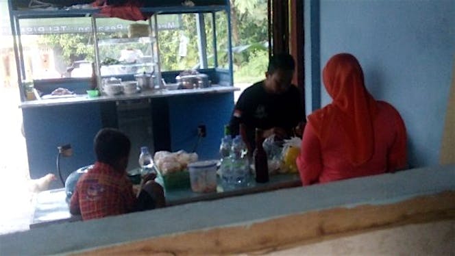 Warung Mie Ayam & Bakso