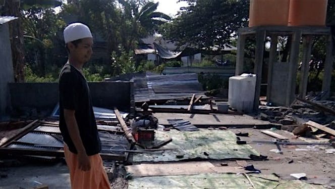 Membangun panti asuhan yang hancur Kareng gempa