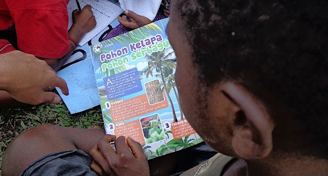 Donasi Menggerakkan Buku Donasi Menggerakkan Buku
