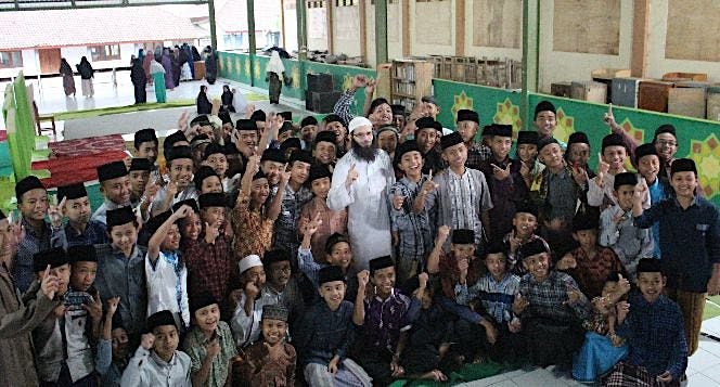 Bangun Masjid untuk Pesantren Tahfidz