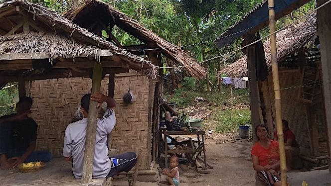 Bantu keluarga Pak Arbawa untuk hidup lebih layak.