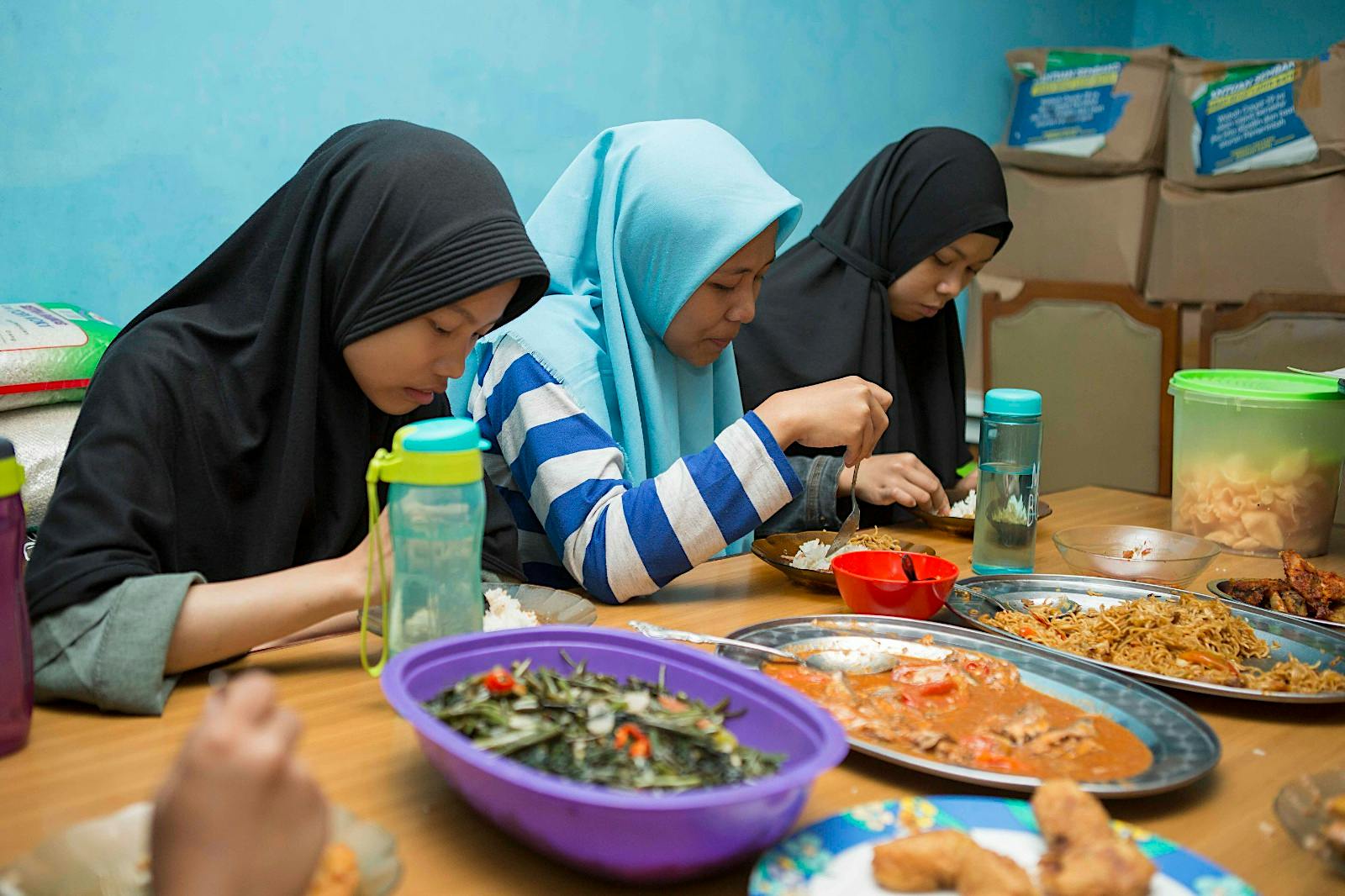 Sedekah Subuh Pahala Buka Puasa Senin Kamis Yatim 2237