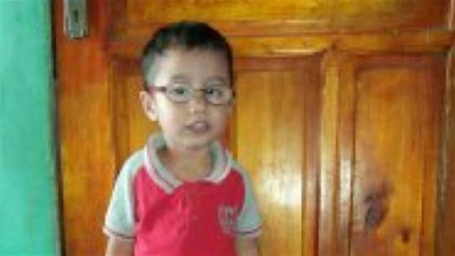 Bantu Fayyaz implan dan tanam lensa buatan