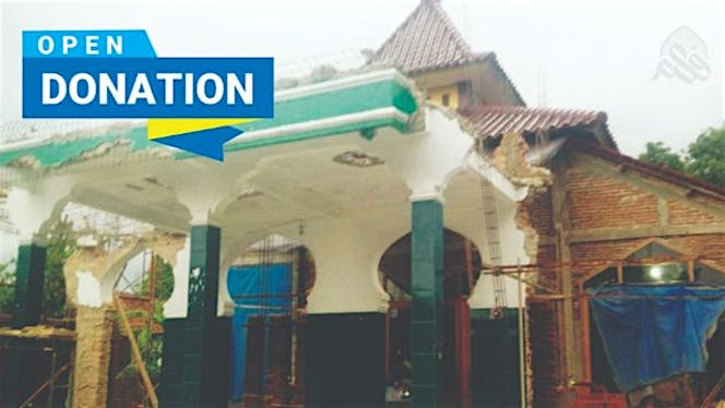 Bantu Masyarakat Kerjo merevitalisasi masjidnya