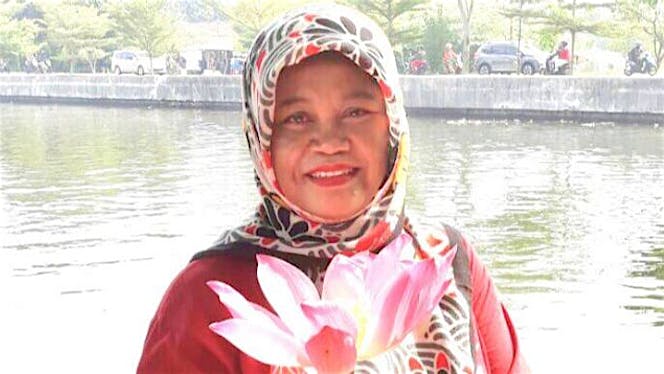 Bantu Biaya Guruku Bu Winarni yang sedang di ICU