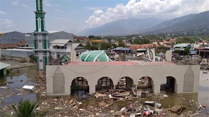 Filter Air Minum Untuk Korban Bencana Palu