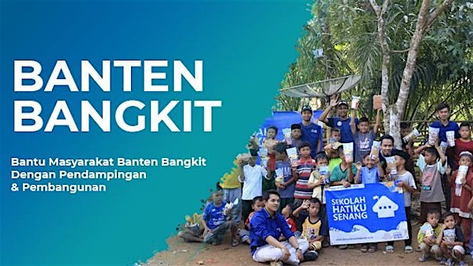 Tolong Korban Tsunami Selat Sunda