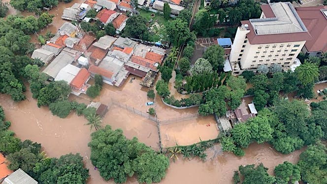 URGENT! Bantu Korban Banjir Jakarta dan Sekitarnya