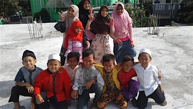 Bangun Pesantren Tahfidz Gratis Untuk Yatim Bekasi