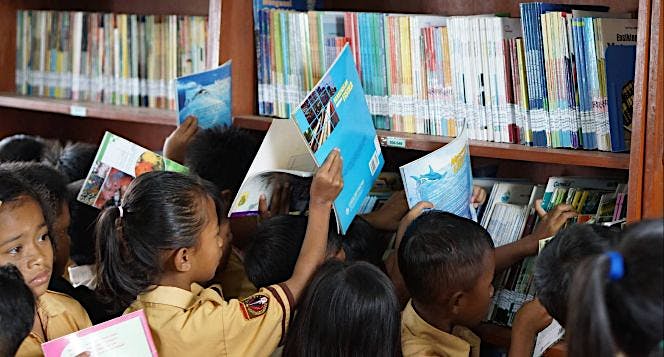 Tanamkan Inspirasi, Wujudkan Asa di Pesisir Barat