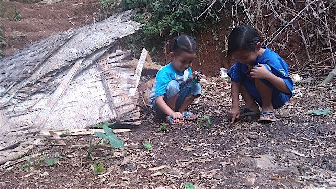 Peduli Daffa Dan Salsa (Rumah Masa Depan Mereka)