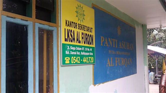 Bantu Panti Asuhan Al-Furqon