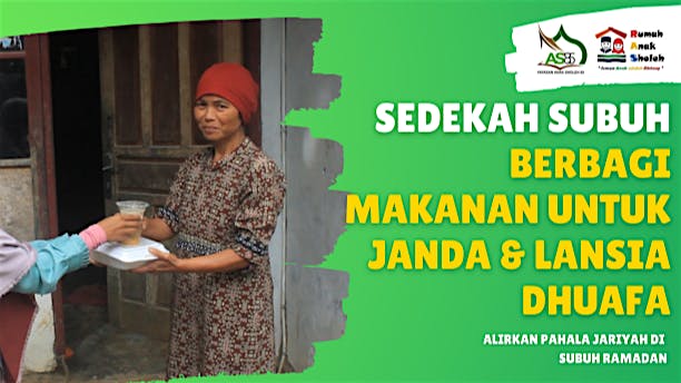 Sedekah Subuh Bagikan Makanan Tuk Lansia Dhuafa